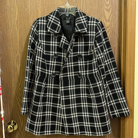 Jacket - Picture 1 of 5